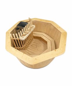 Bain nordique en bois avec poêle interne non intégré. Profitez d’une eau chaude toute l’année. Idéal jardin, spa et détente naturelle.